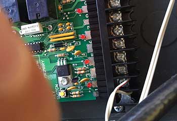Opener Repair Next to Littig TX Neighborhood Opener Repair | Littig | Garage Door Repair Manor
